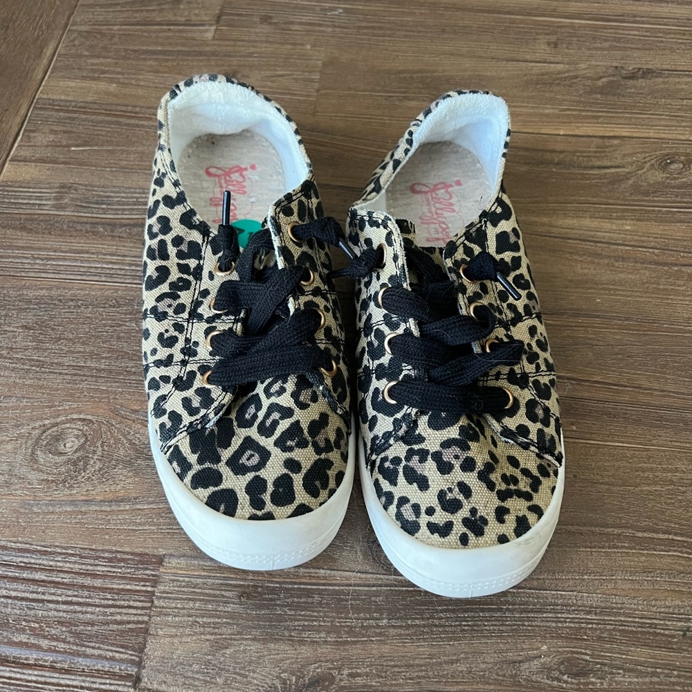 Womens canvas leopard shoes